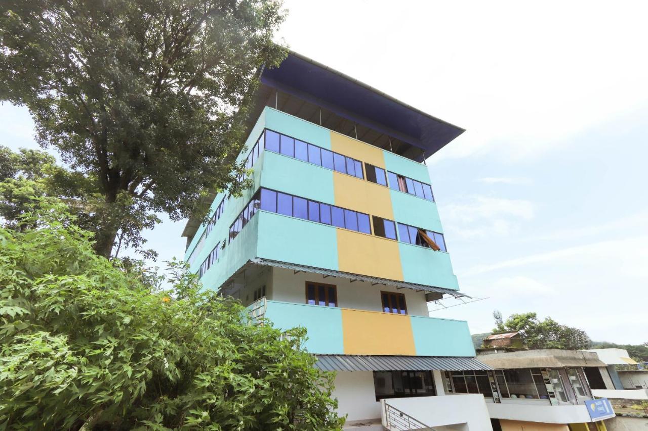 Oyo 49244 Green Castle Residency Hotel Nedumkandam Buitenkant foto